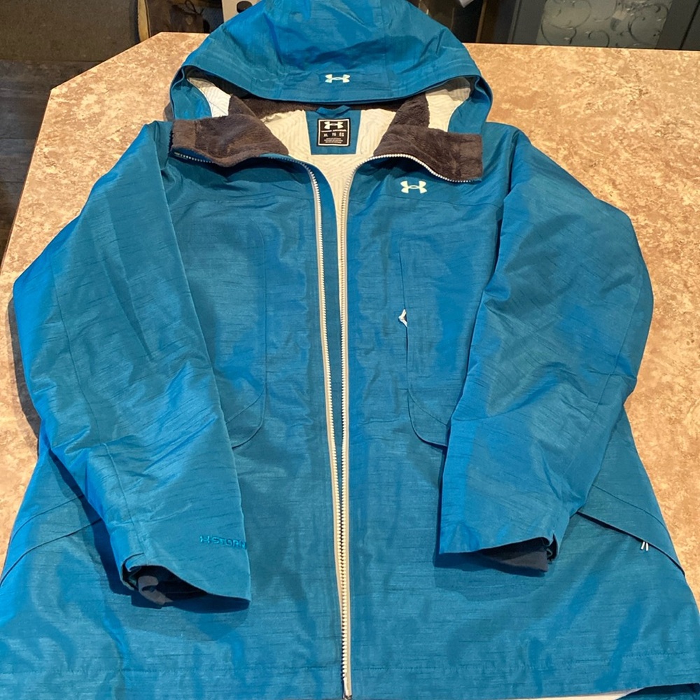 Under Armour Blue Ski & Snow Jacket with Hood and Water-Resistant Material